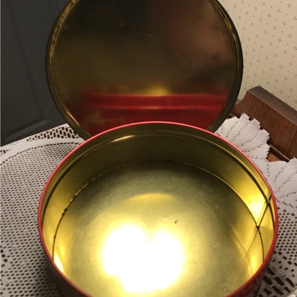 RARE VINTAGE TASTYKAKE  FRUITCAKE CAN - Picture 3 of 3